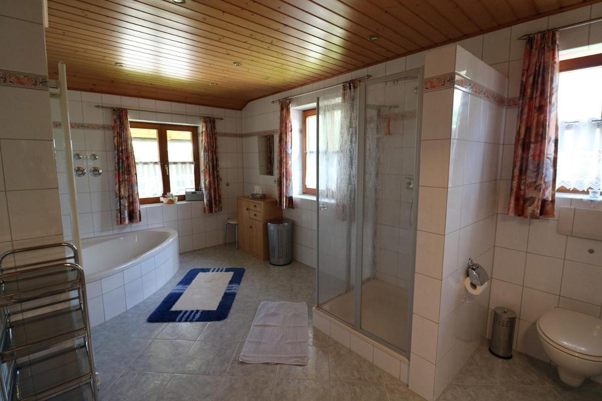 Haus Blumenfeld-Schwaiger Daire Übersee Dış mekan fotoğraf